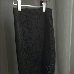 Express Beautiful long  Elegant Black Lace Skirt size 14